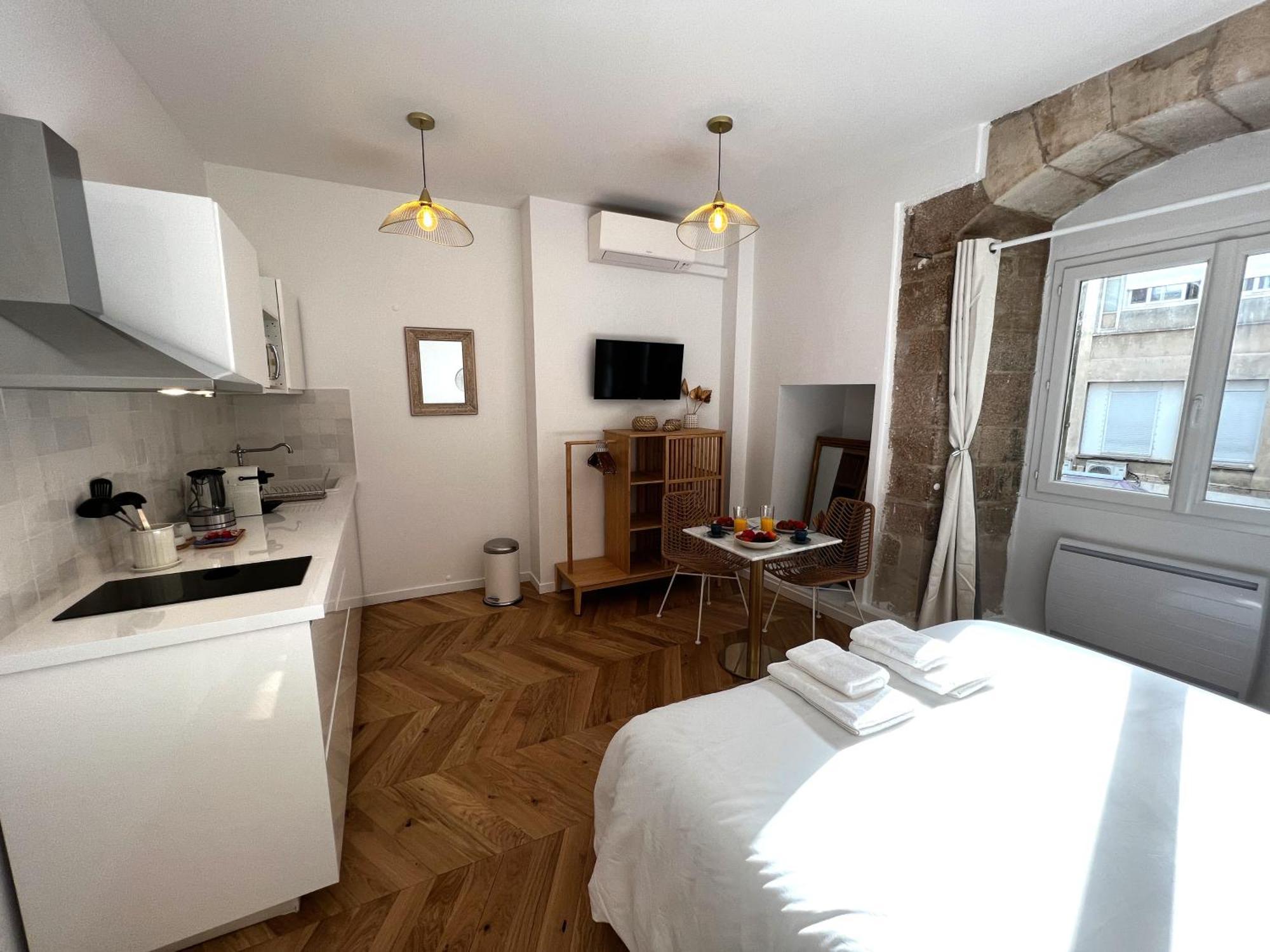 Apartment Le Comte - Heart Of - With Ac
